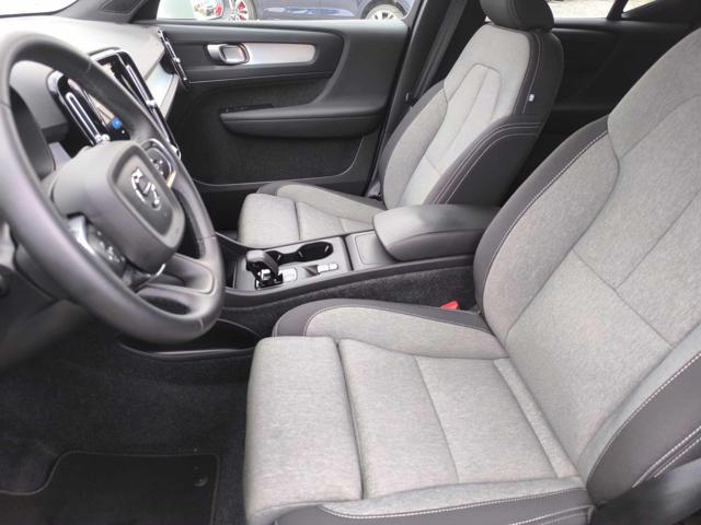 VOLVO XC40 B3 automatico Core