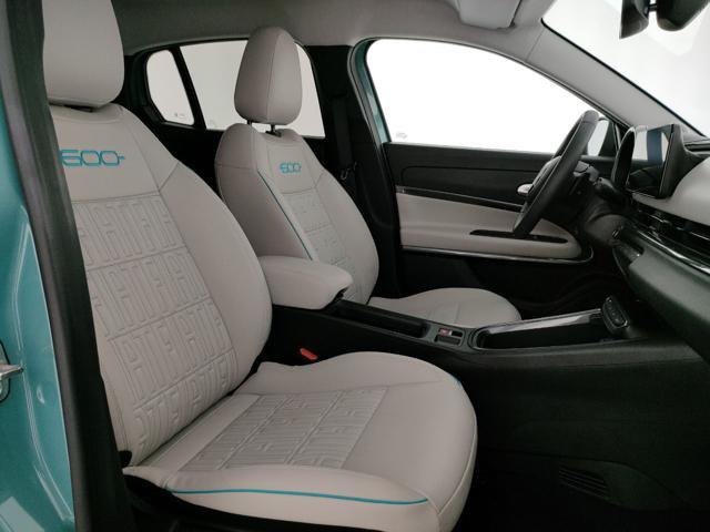 FIAT 600 Hybrid 110 CV DCT MHEV LA PRIMA