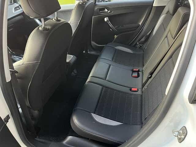 Peugeot 2008 PureTech Turbo 110 S&S Allure