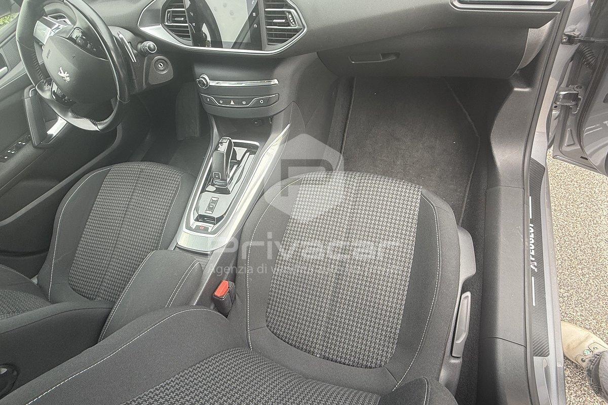 PEUGEOT 308 BlueHDi 130 S&S EAT8 SW Active Business