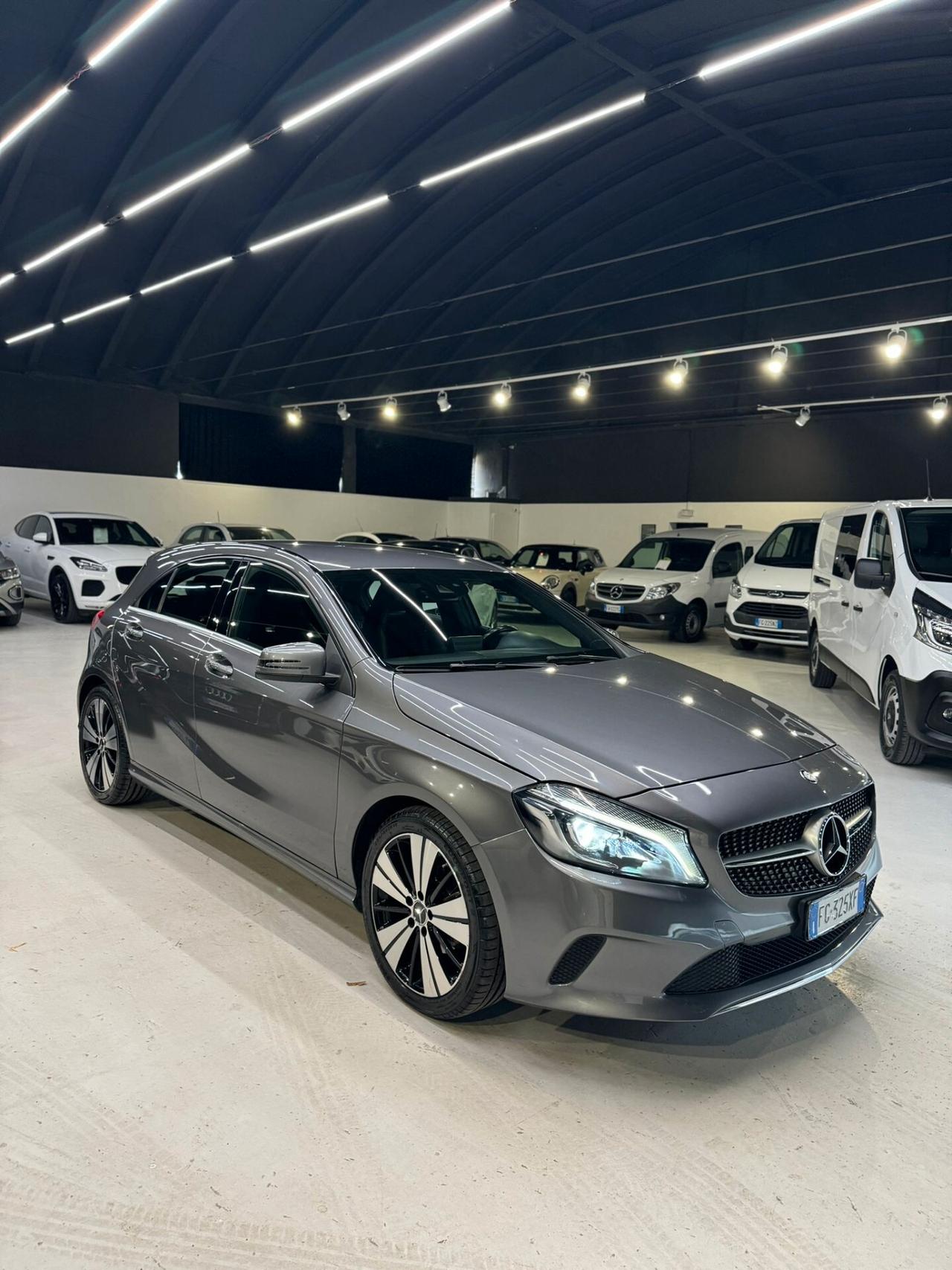 Mercedes-benz A 180 d Premium