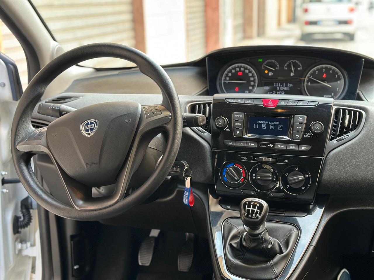 Lancia Ypsilon 1.0 5 porte Hybrid Ecochic Gold