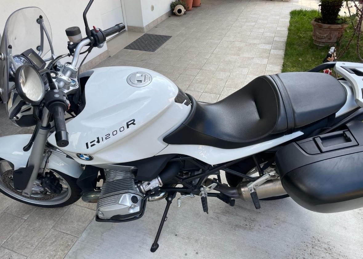 Bmw R 1200 R - PARI AL NUOVO - 2010