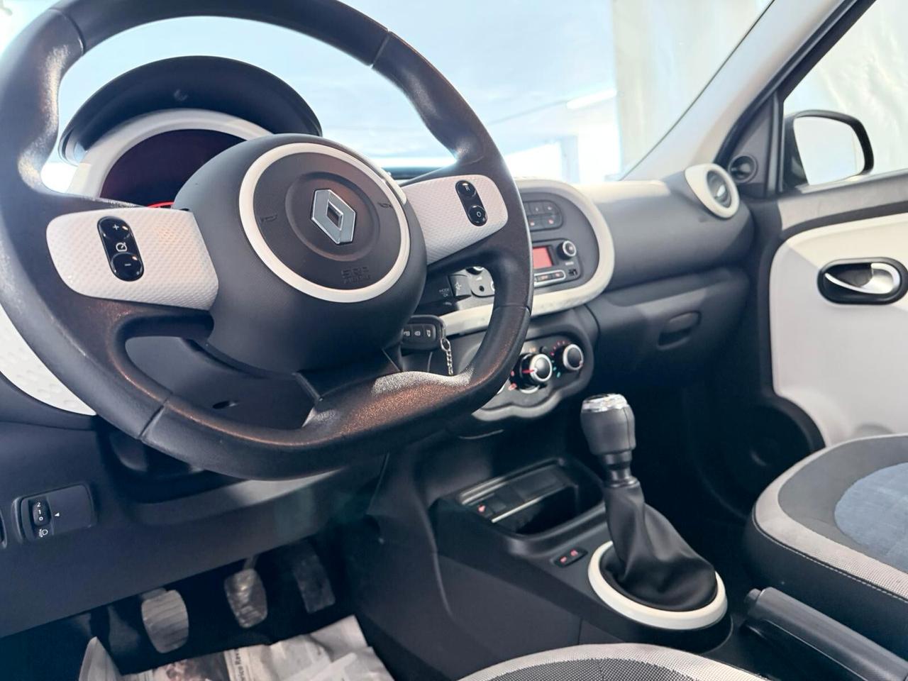 Renault Twingo 65 CV NEOPATENTATI PRONTA CONSEGNA