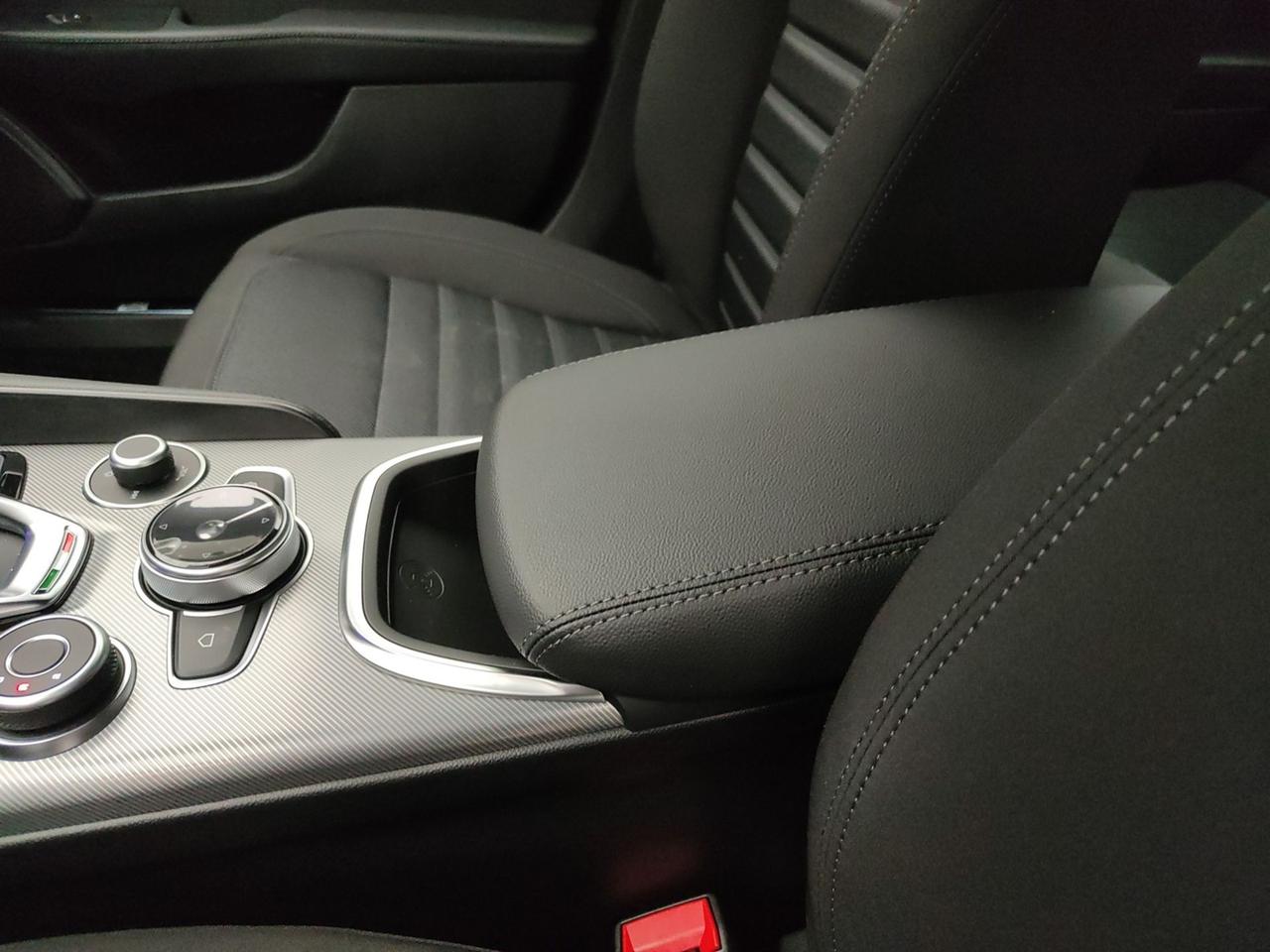 ALFA ROMEO Giulia 2023 2.2 TD 160CV SPRINT