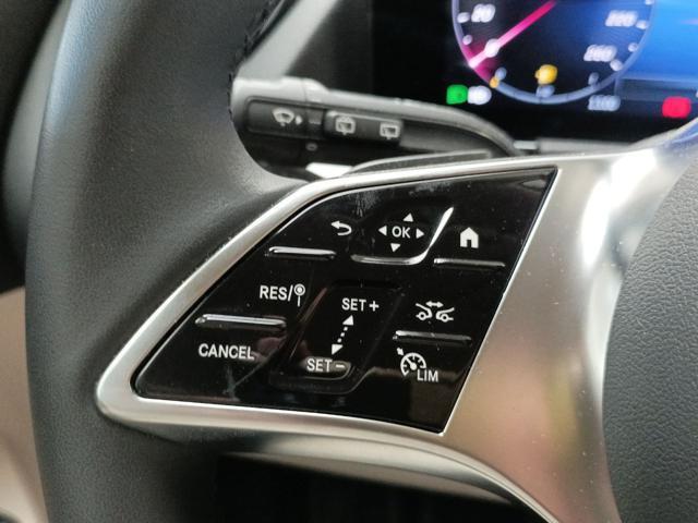 MERCEDES-BENZ GLA 180 Automatic Progressive Advanced