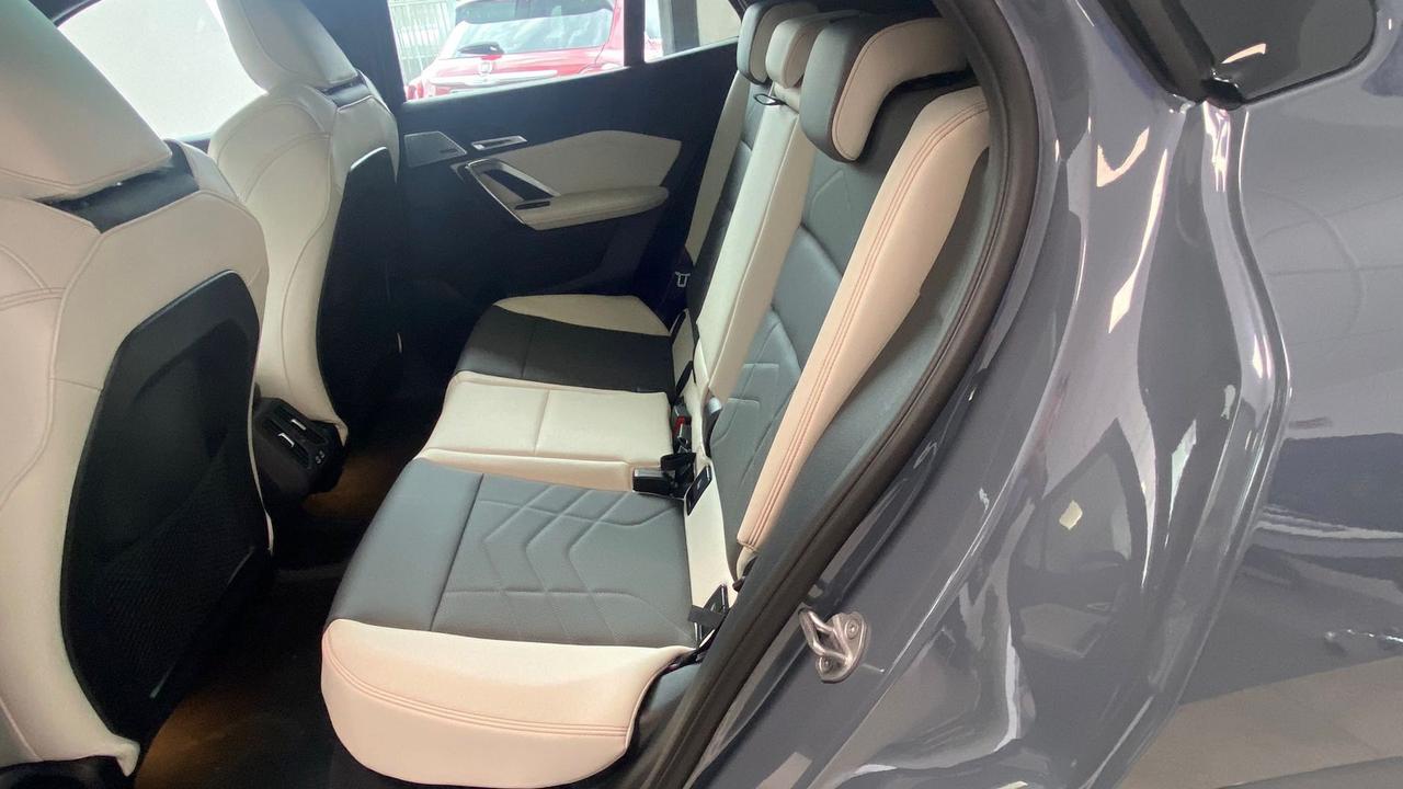 BMW BMW iX2 xDrive30