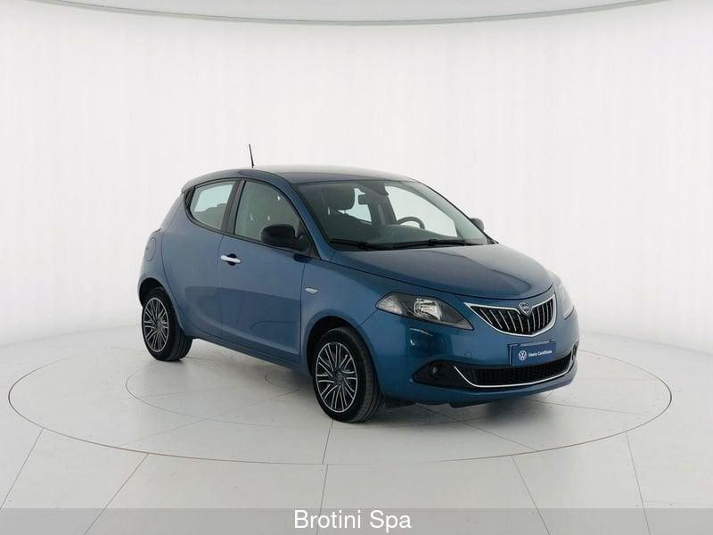 Lancia Ypsilon 1.0 FireFly 5 porte S&S Hybrid Silver