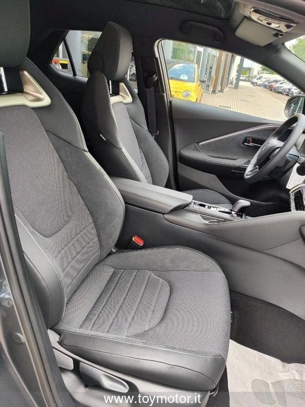 Toyota C-HR (2023-) 1.8 HV Lounge