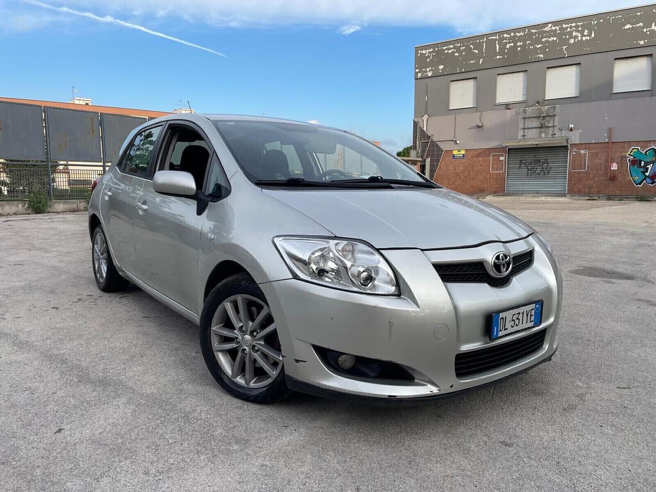 Toyota Auris 2.0 DIESEL 5 porte IN OTTIME CONDIZIONI