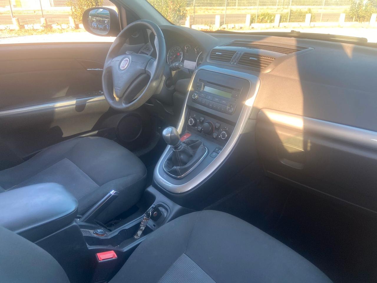 Fiat Croma 1.9 Multijet Active