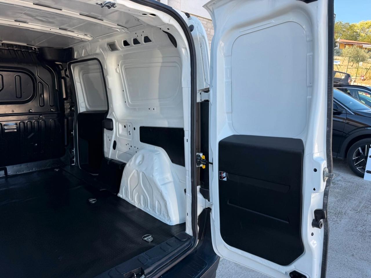 Fiat Doblò Cargo Maxi Business 1.6 Mjet 105cv 6m