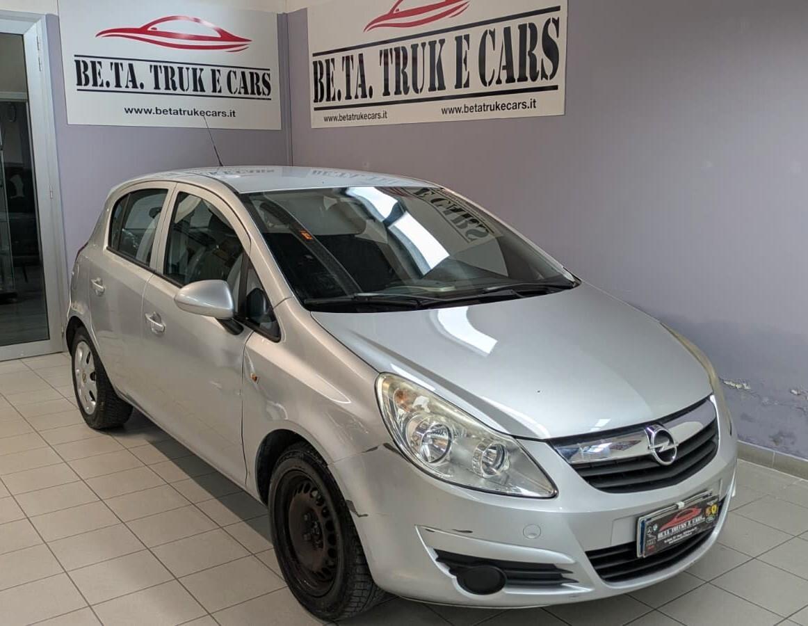 Opel Corsa 1.2 5 porte Cosmo