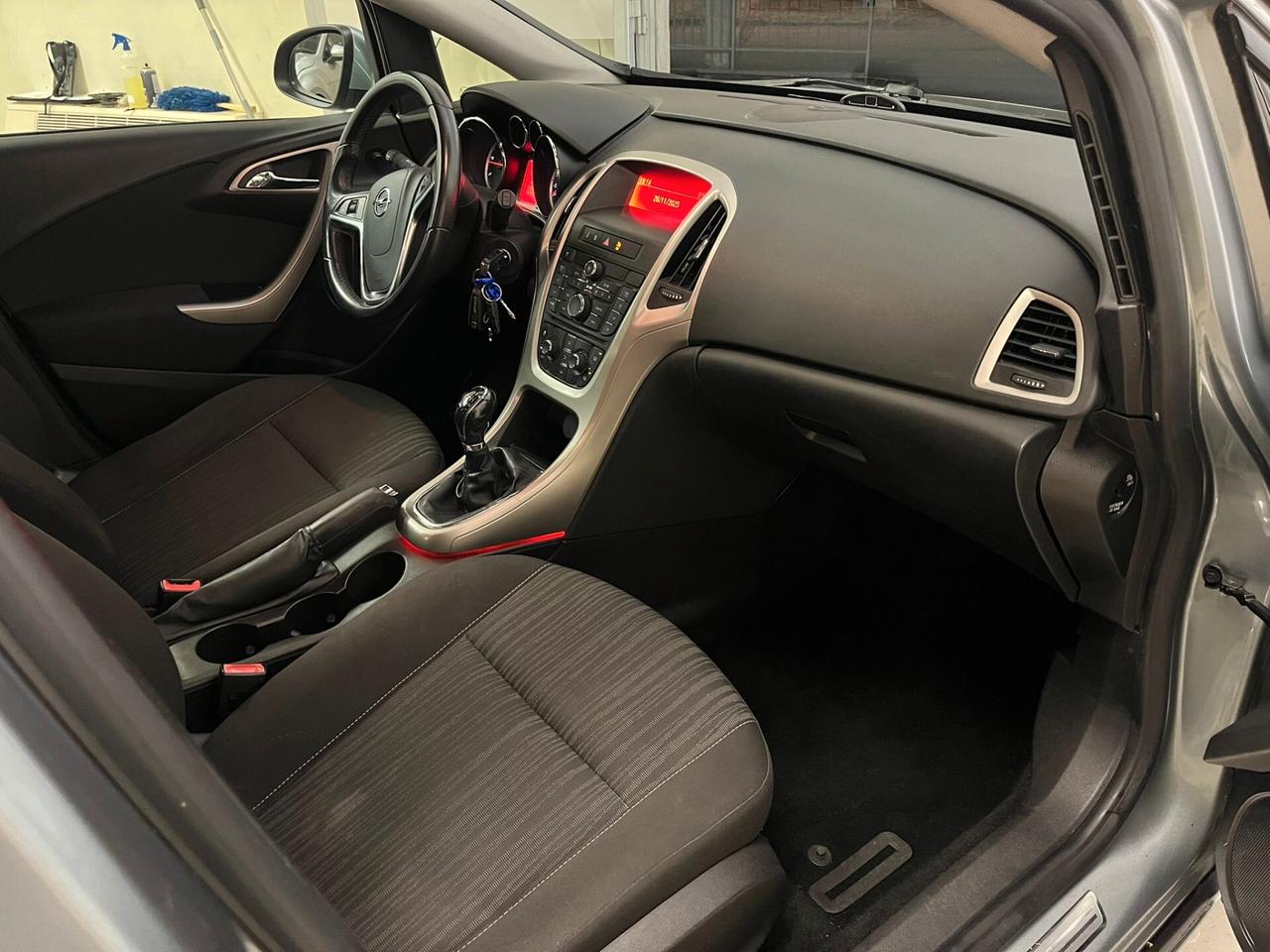 Opel Astra 1.7 CDTI 110CV 5 porte Cosmo