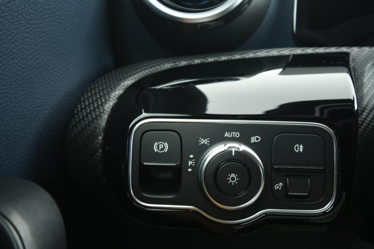Mercedes-Benz A 180 d Business auto NEOPATENTATI+CAMERA+LED