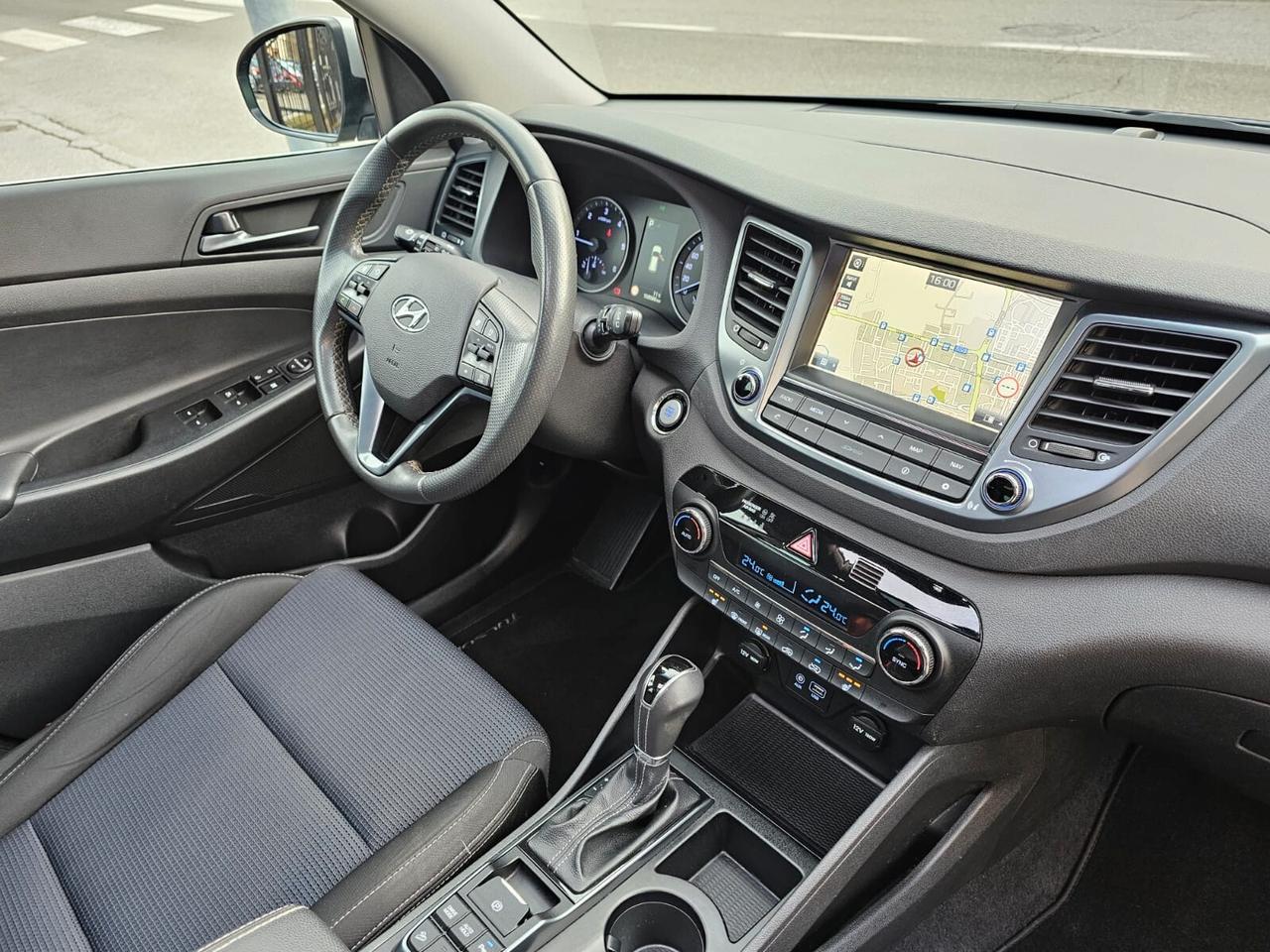 Hyundai Tucson 1.7 CRDi 141cv DCT Sound Edition*Navi*Tetto*19*Bi-Xeno*