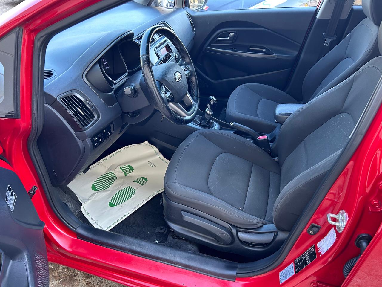 Kia Rio 1.1 CRDi WGT 5p. LX