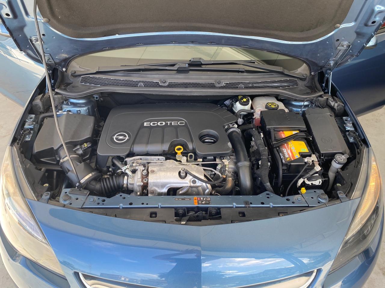 Opel Astra 1.6 CDTI 136CV EcoFLEX S&S Sports Tourer Cosmo