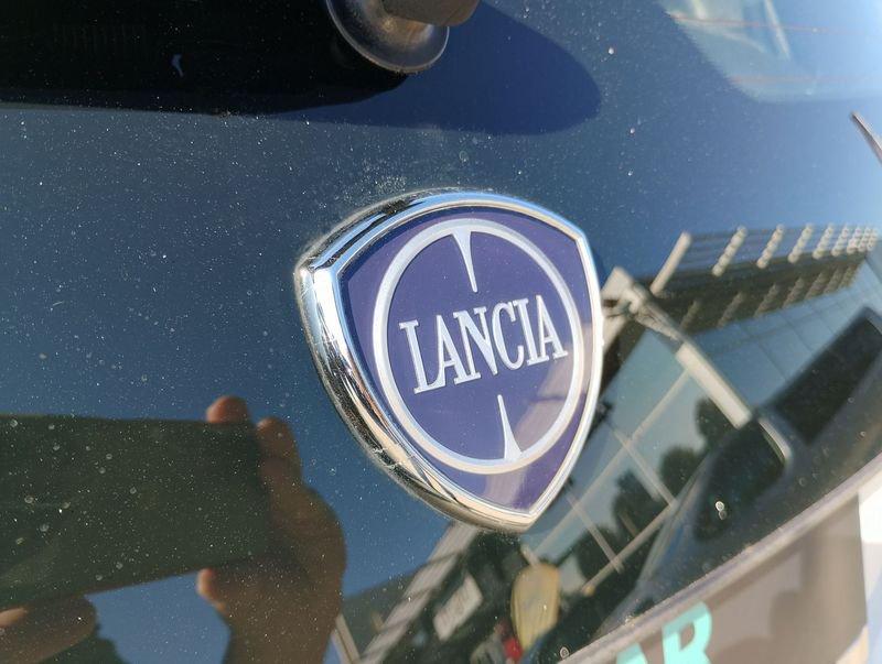 Lancia Ypsilon Ypsilon 1.0 firefly hybrid Gold s&s 70cv