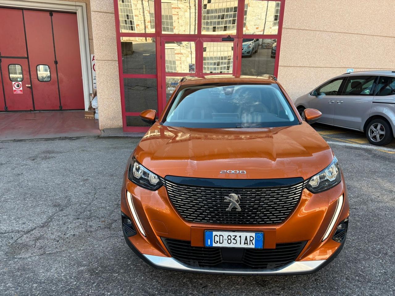 Peugeot 2008 Allure 2020 – Benzina, Unico Proprietario, Garanzia 12 Mesi!