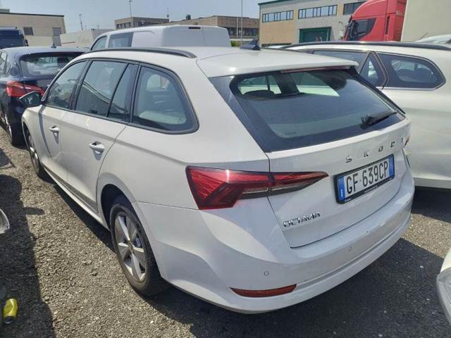 SKODA Octavia 2.0 TDI EVO SCR DSG Wagon Executive LEGGIBENE
