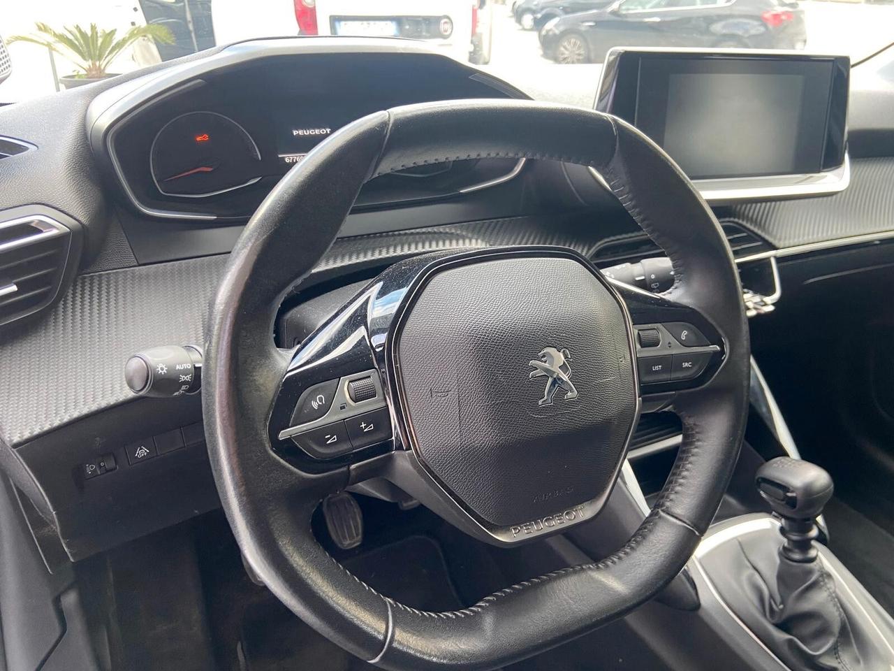 Peugeot 208 PureTech 100 CV 5 porte Allure