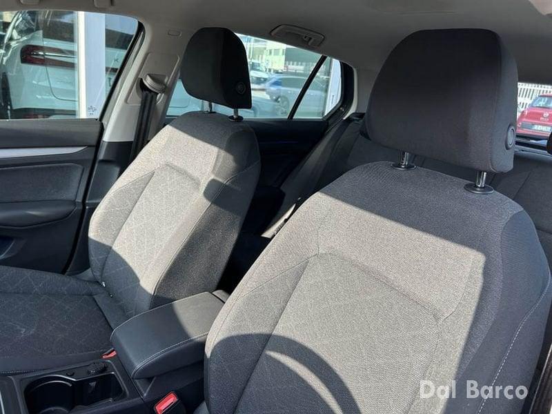 Volkswagen Golf 1.0 eTSI EVO DSG Life