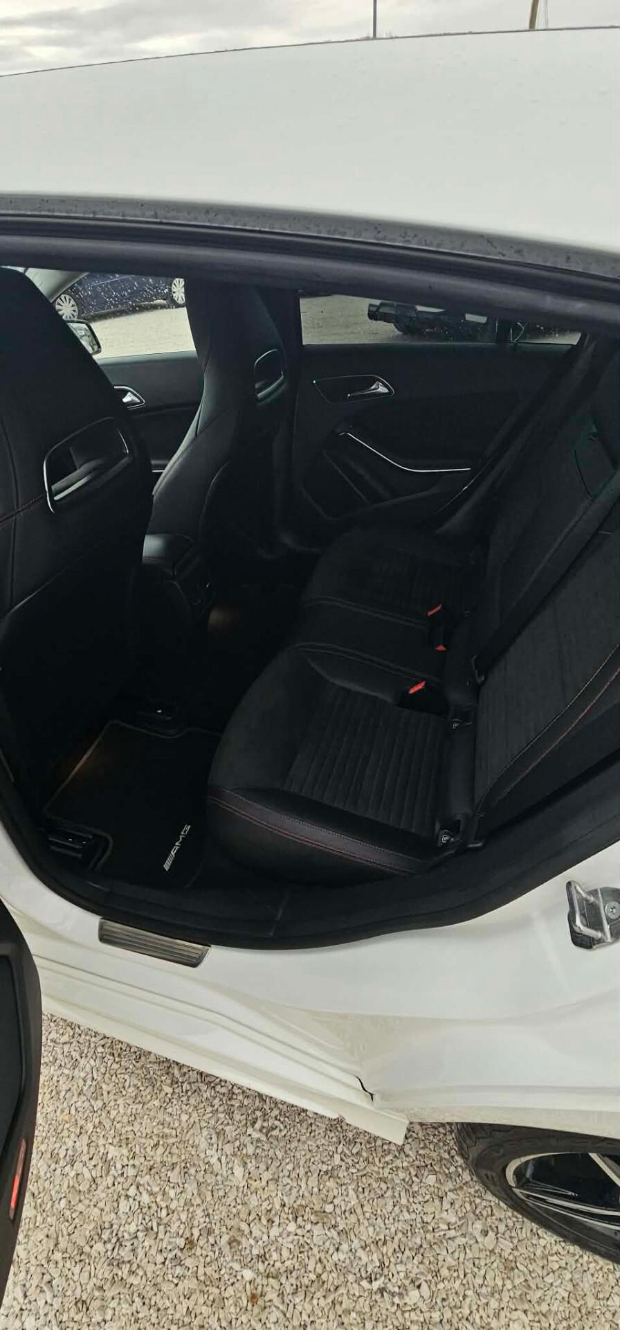 Mercedes-benz CLA 200 4Matic Shooting Brake AMG Automatic Premium