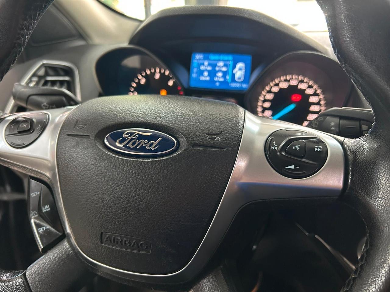 Ford Kuga 2.0 TDCI 140 CV 4WD Titanium