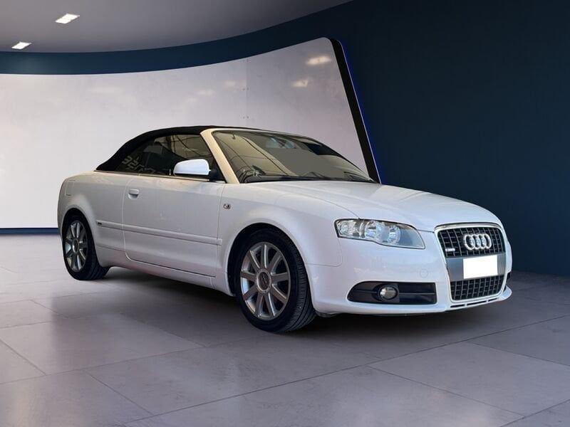 Audi A4 Cabrio 2.0 tdi *AUTOMATICA*