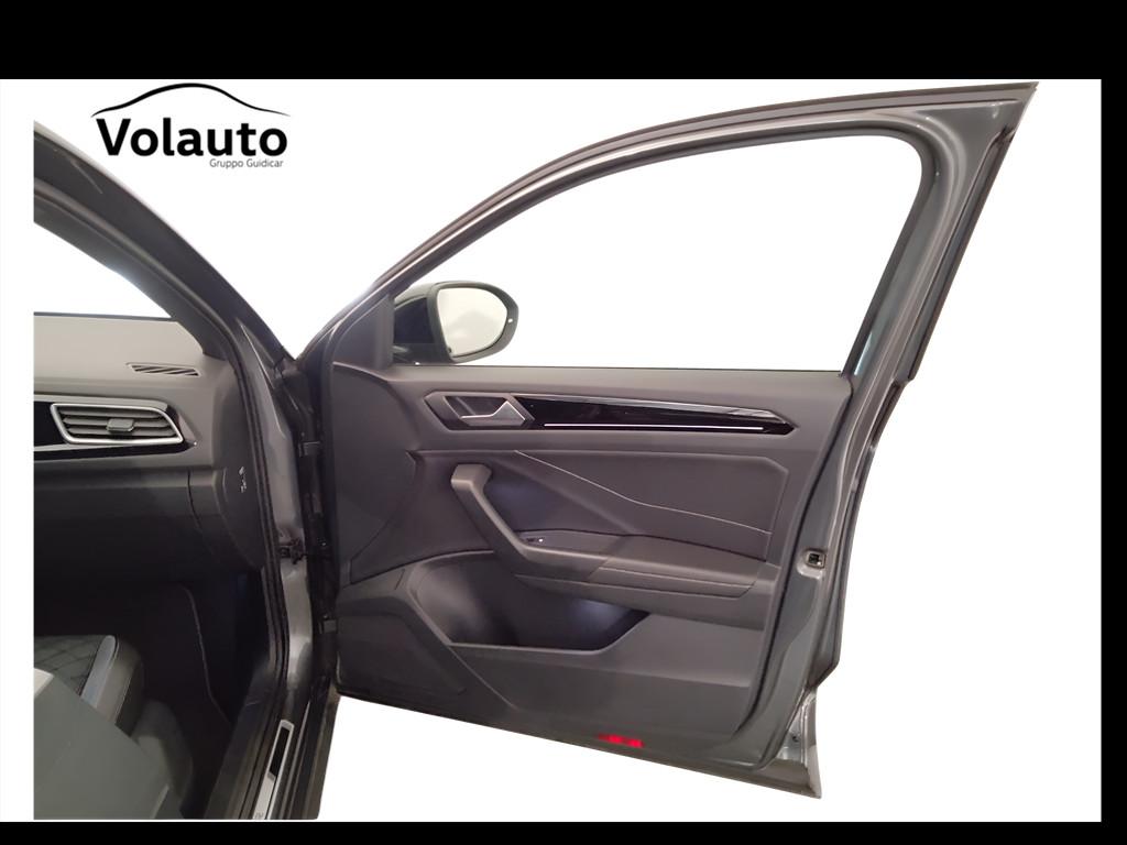 VOLKSWAGEN T-Roc 2022 - T-Roc 1.0 tsi R-Line 110cv