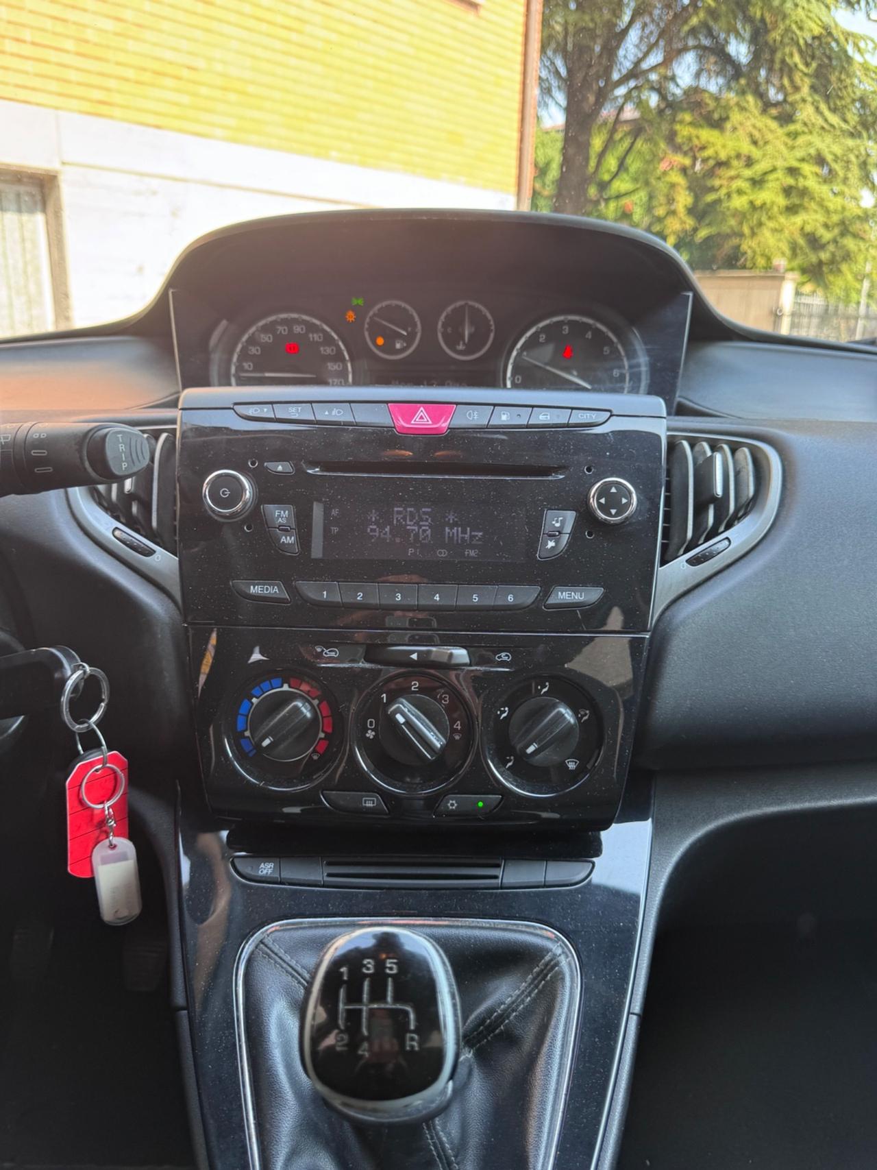 Lancia Ypsilon 1.2 69 CV 5 porte GPL Ecochic Gold