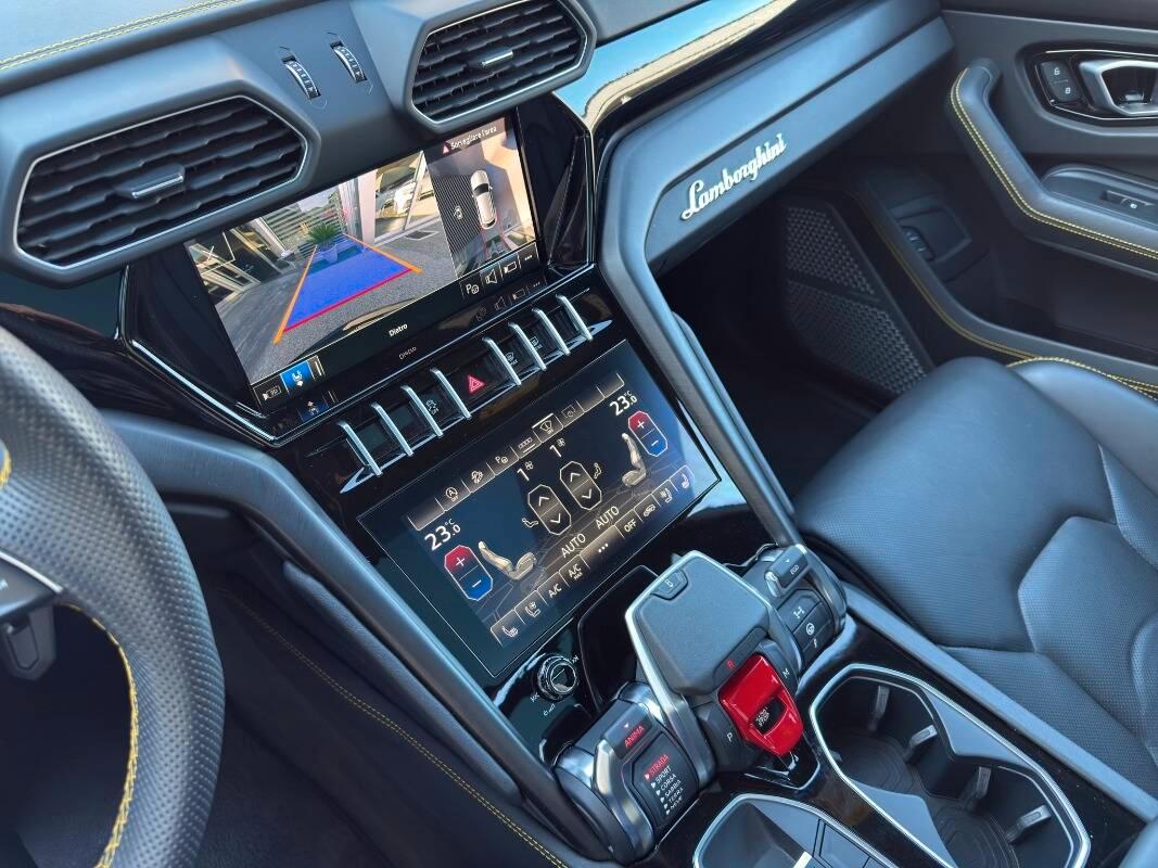 Lamborghini Urus 4.0 V8 auto