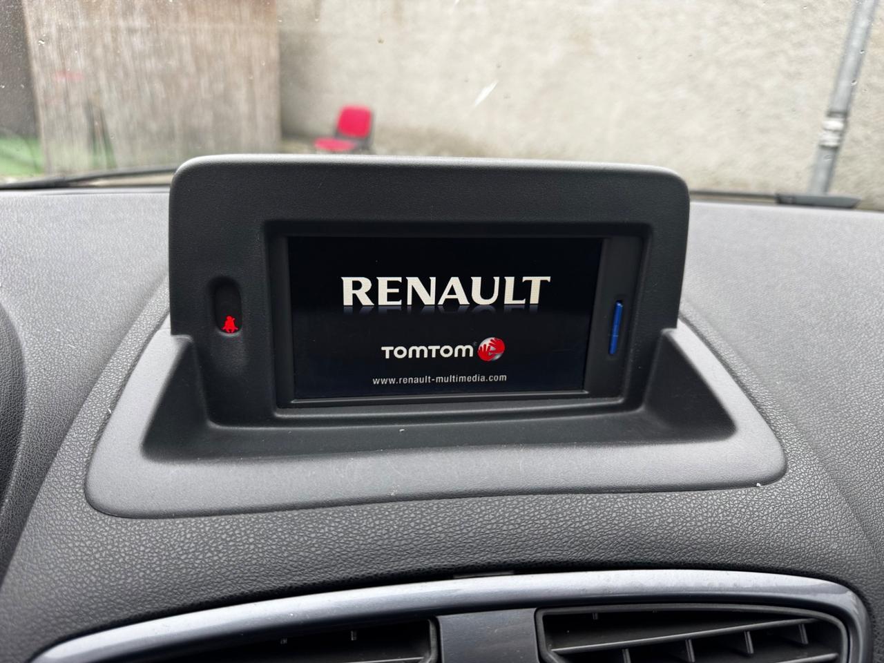 Renault Clio 1.5 dCi 85CV 5 porte con GANCIO TRAINO