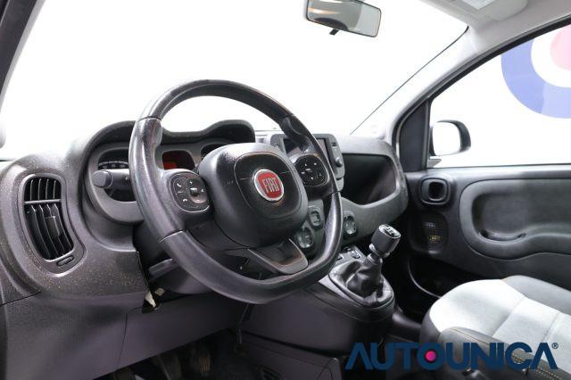 FIAT Panda 1.0 FIREFLY S&S HYBRID CITY CROSS NEOPATENTATI