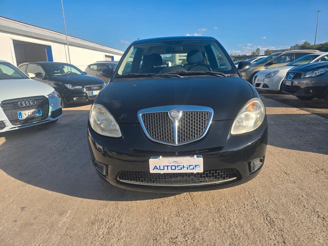 Lancia Ypsilon 1.2 Argento