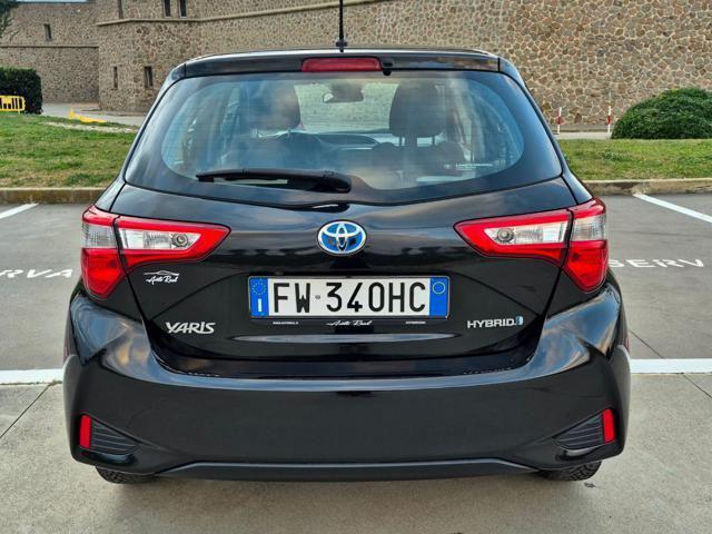 TOYOTA Yaris 1.5 Hybrid 5 porte Business
