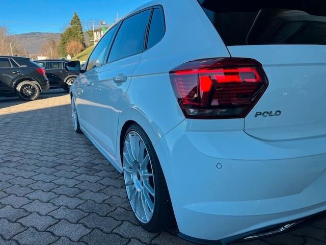 Volkswagen Polo 5p 1.6 tdi 95cv, R-line, 18", Led, Carplay, DeFAP, Neopatentati
