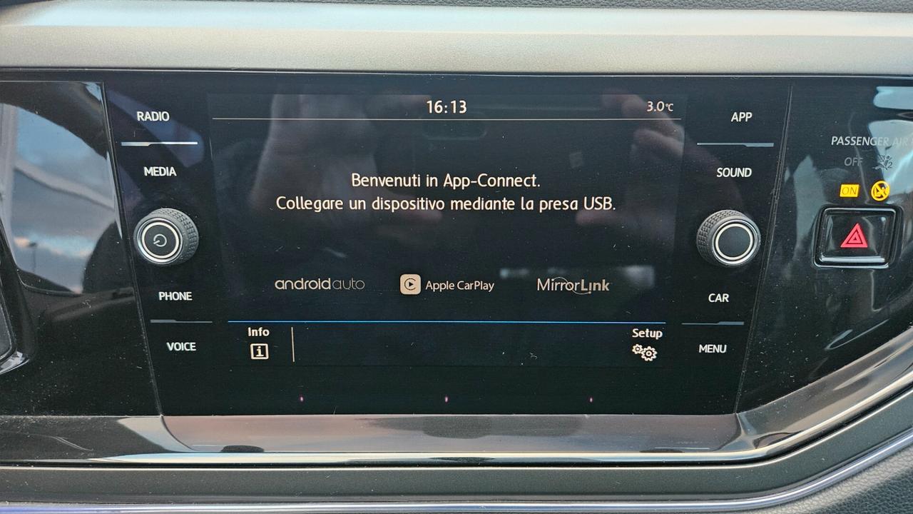Volkswagen Polo 5p 1.0 evo Comfortline 65cv CLIMA AUT-CARPLAY