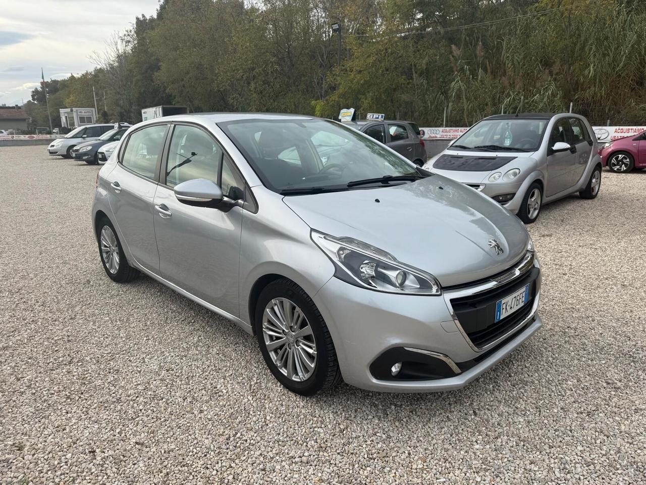 Peugeot 208 BlueHDi 75 5 porte Allure