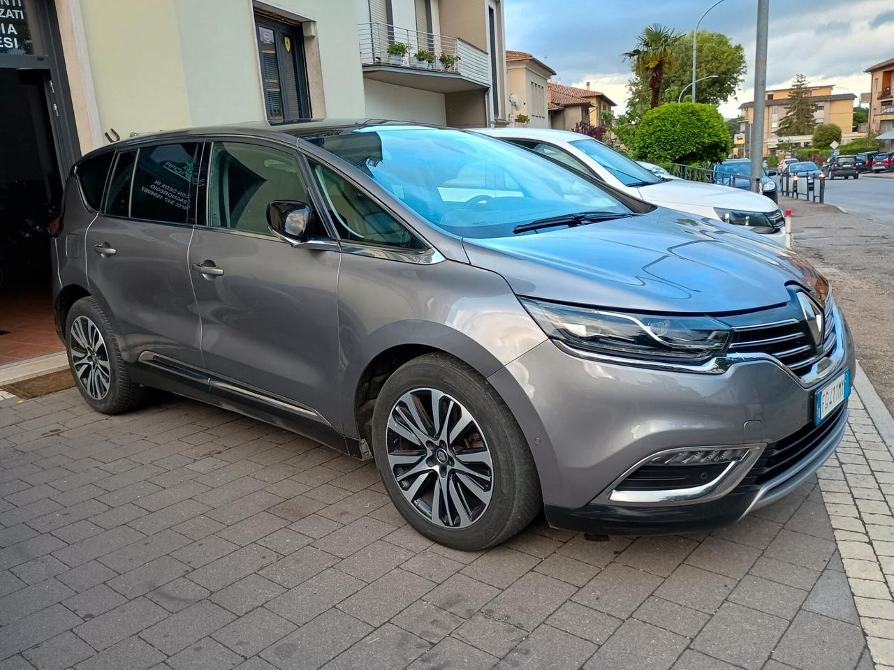 Renault Espace dCi 160CV EDC Energy Initiale Paris 4Control