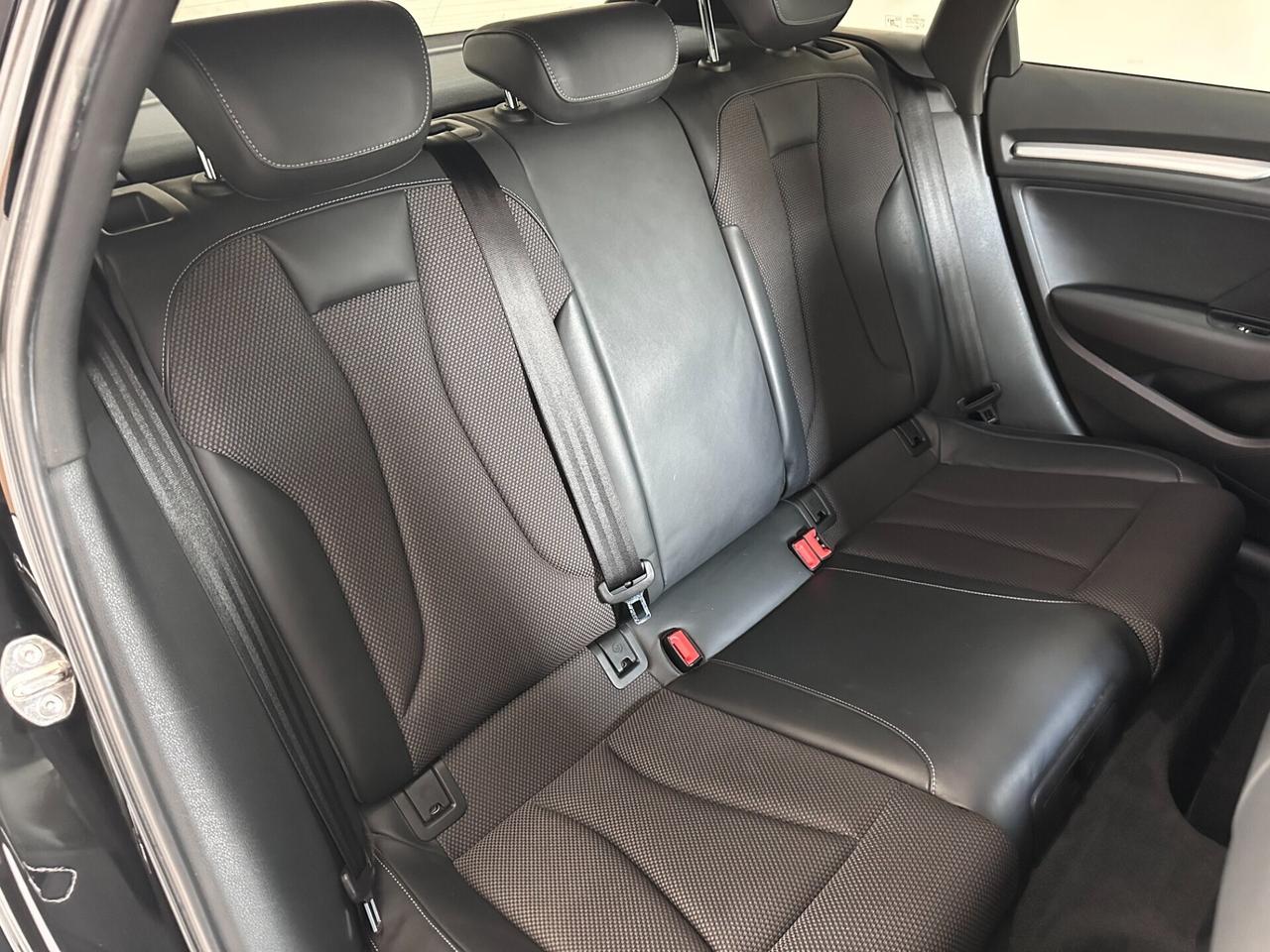 Audi A3 2.0 TDI S LINE - MANUALE - DA VETRINA - FULL