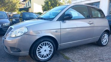 Lancia Ypsilon 1.2 69 CV Platinum