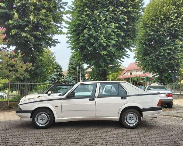 Alfa Romeo 75 2.0i Twin Spark