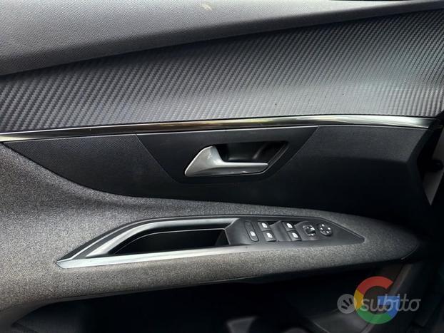 Peugeot 5008 Allure 1.5 131cv - PROMO/7 POSTI