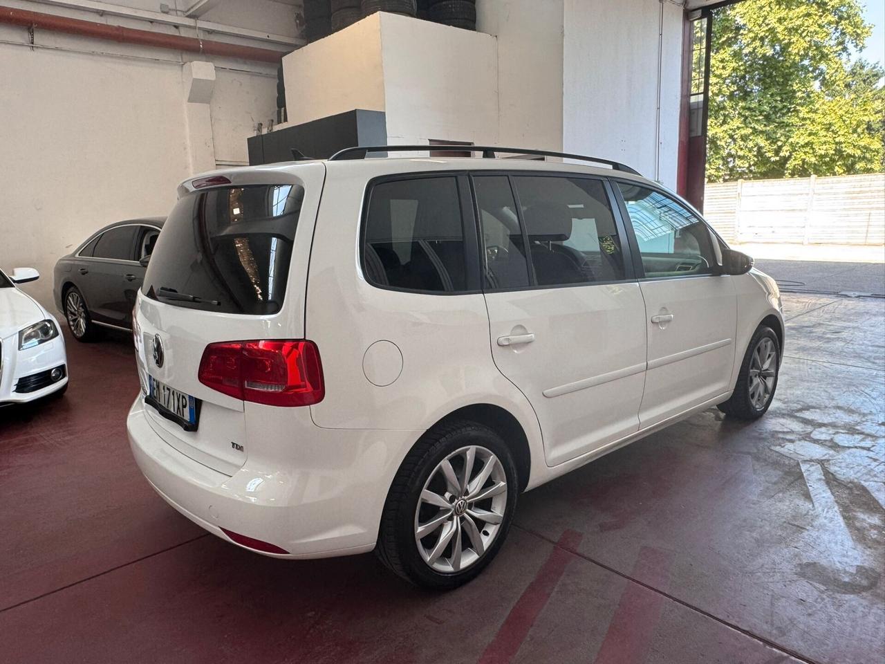 Volkswagen Touran 1.6 7 POSTI AUTOMATICA TDI DSG Comfortline neopat