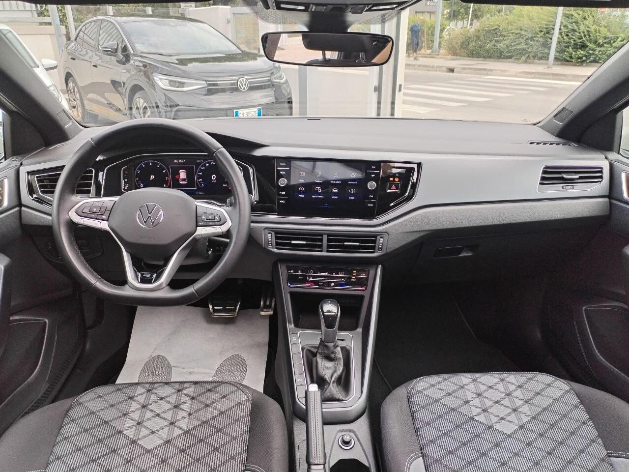 Volkswagen Taigo 1.5 TSI ACT 150 CV DSG R-Line