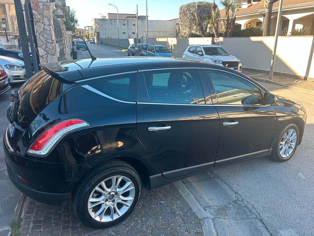 Lancia Delta 1.6 MJT DPF Platino