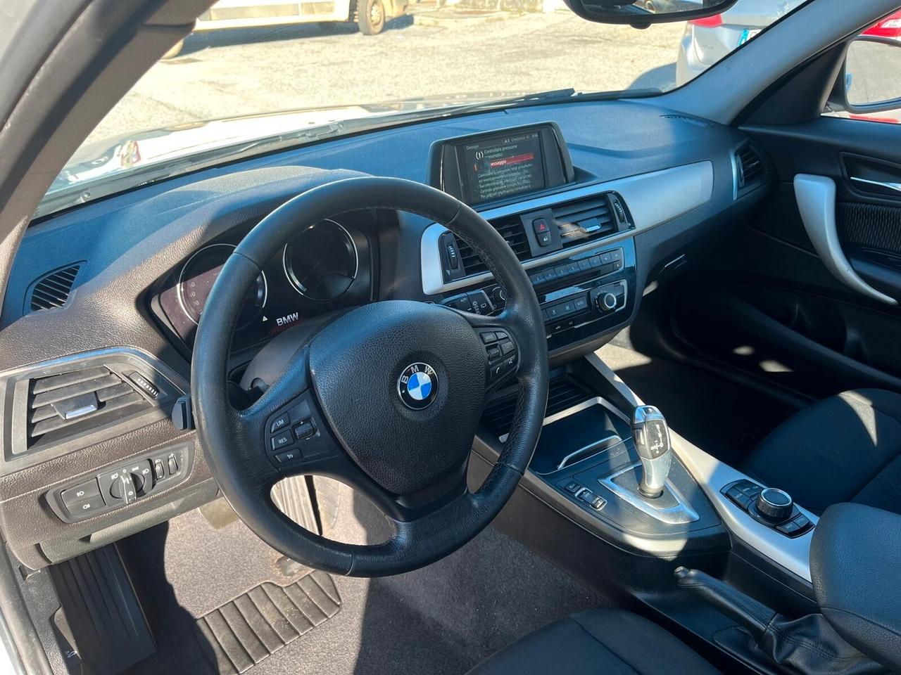 Bmw 118 118d 5p. Urban