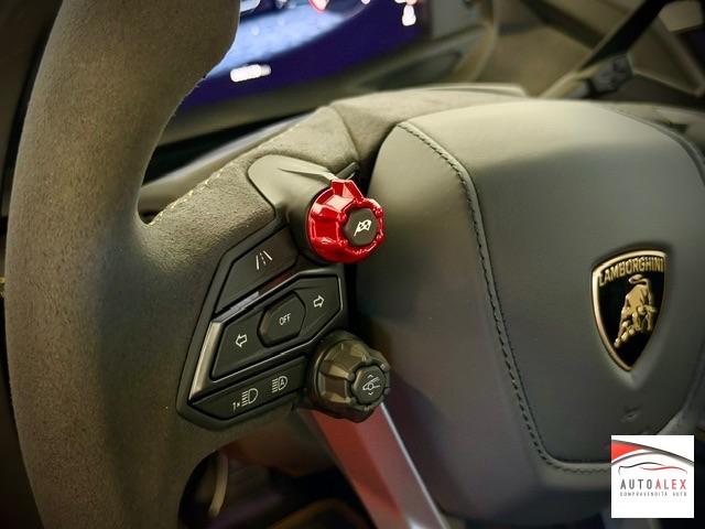 LAMBORGHINI Temerario